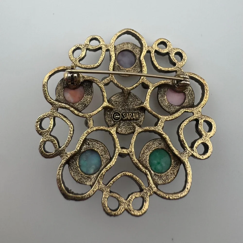 Vintage Sarah Coventry Gold Tone Multi Color Cabochon Floral Brooch‎ Pin Boho